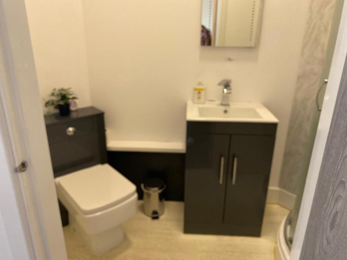 2A Spv Double En-Suite Room Wakefield Εξωτερικό φωτογραφία